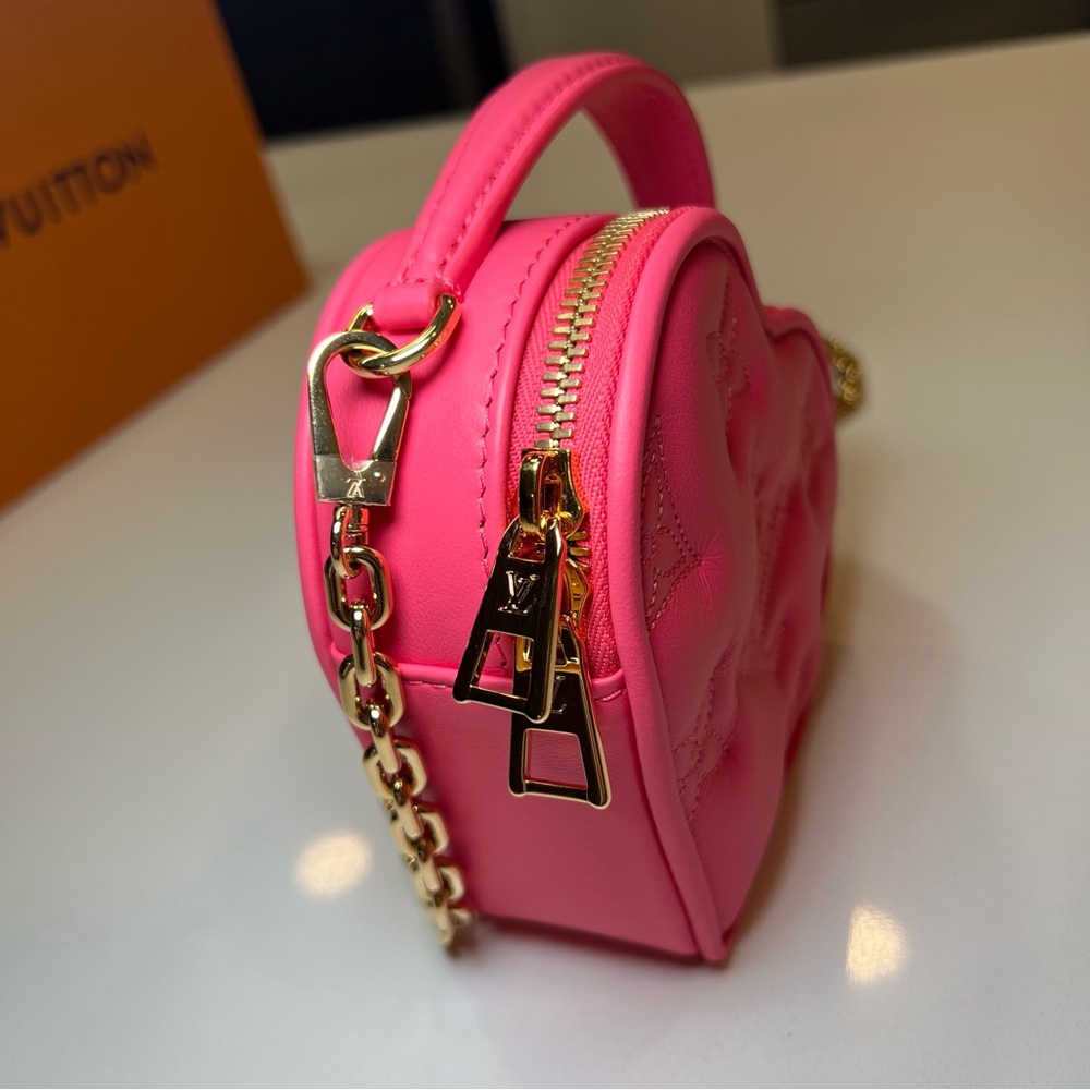 Louis Vuitton Pop My Heart Pouch In Bubblegum Pink - Picture 6 of 14